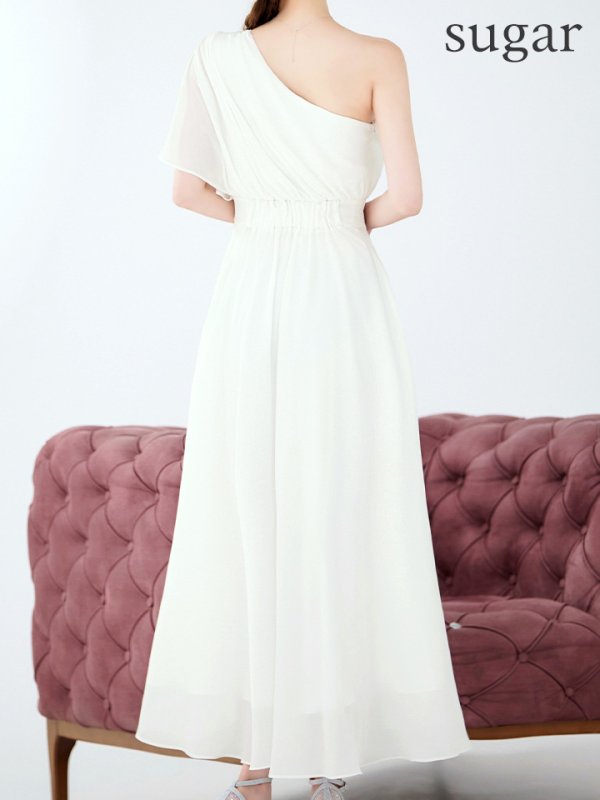 アイボリー モデル:ゆめ 身長:160cm 着用サイズ:8号(Sサイズ)