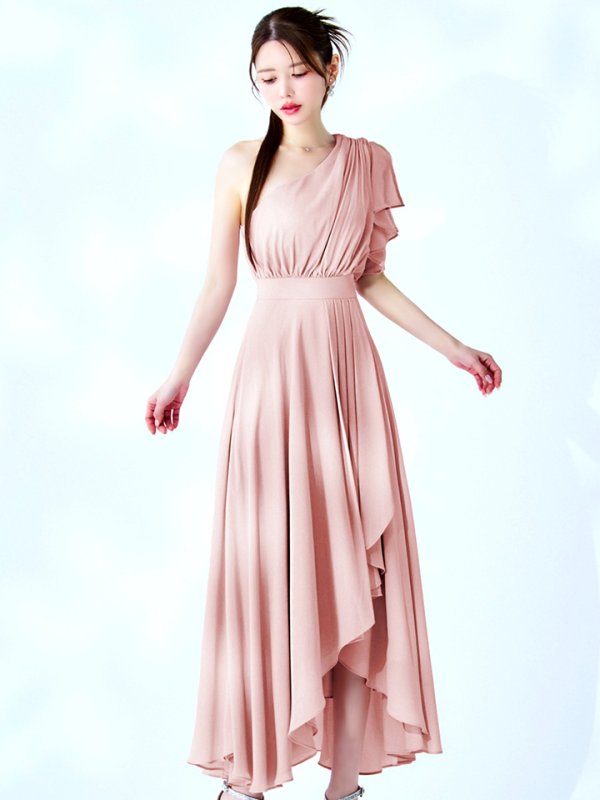 ペールピンク モデル:ゆめ 身長:160cm 着用サイズ:8号(Sサイズ)