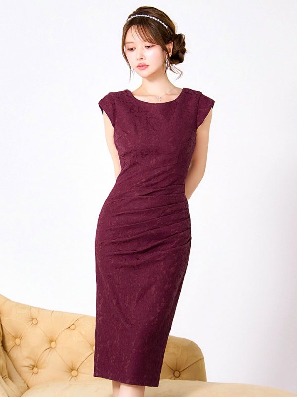 バーガンディ モデル:ゆめ 身長:160cm 着用サイズ:8号(Sサイズ)