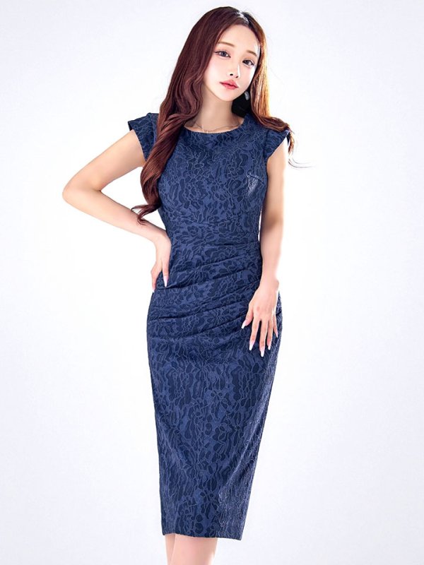 ネイビー モデル:真優川咲 身長:158cm 着用サイズ:8号(Sサイズ)