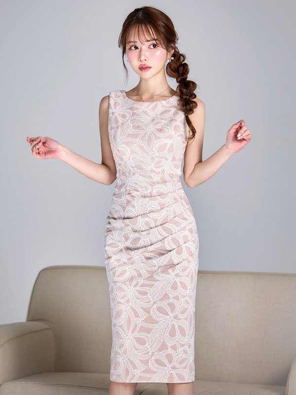 ダスティーピンク　モデル：ゆめ　身長：160cm　着用サイズ：8号(Sサイズ)