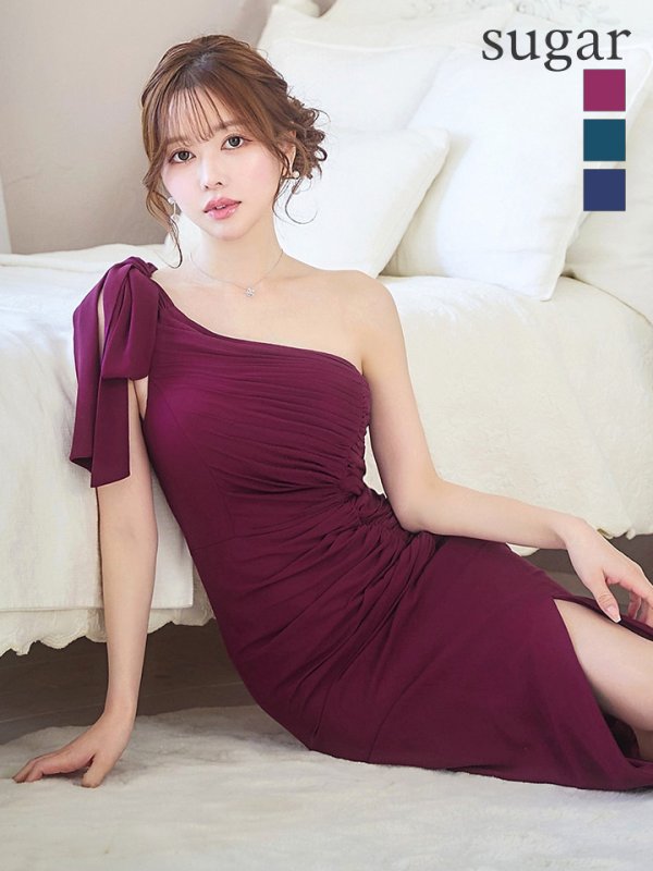 バーガンディ　モデル：ゆめ　身長：160cm　着用サイズ：8号(Sサイズ)