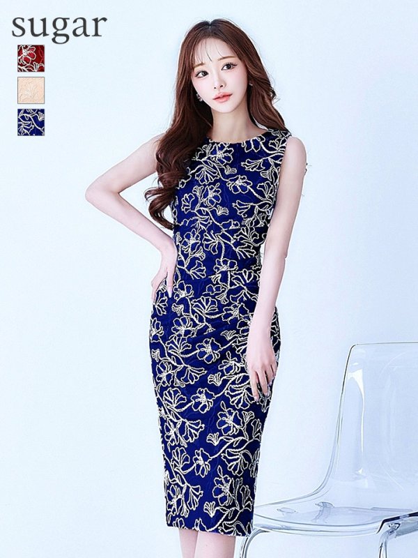 ネイビー　モデル：真優川咲　身長：158cm　着用サイズ：8号(Sサイズ)