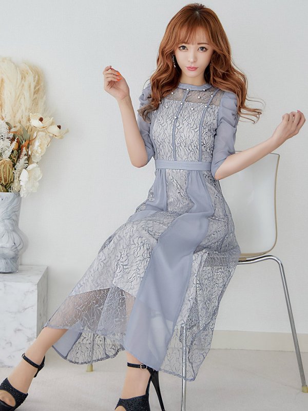 ブルーグレー モデル:真優川咲 身長:158cm 着用サイズ:8号(Sサイズ)