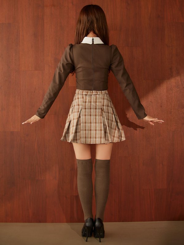 ブラウン　モデル:三上悠亜　身長:159cm　着用サイズ:Sサイズ