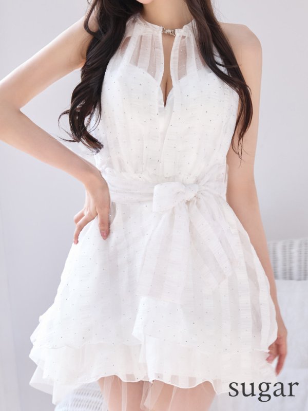 ホワイト　モデル：真優川咲　身長：158cm　着用サイズ：Sサイズ