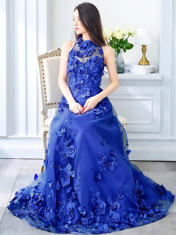 ロイヤルブルー モデル:るな 身長:159cm 着用サイズ:8号(Sサイズ)