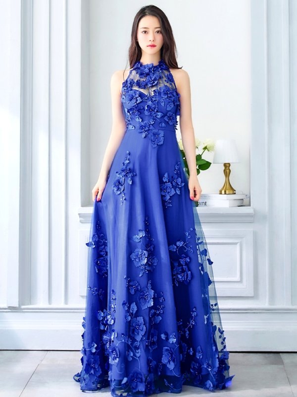 ロイヤルブルー モデル:るな 身長:159cm 着用サイズ:8号(Sサイズ)