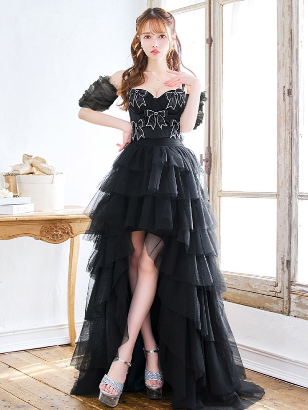 ブラック モデル:ゆめ 身長:160cm 着用サイズ:8号(Sサイズ)