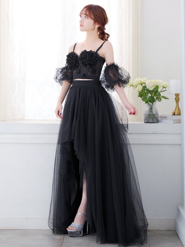 ブラック モデル:羽澄まり 身長:158cm 着用サイズ:8号(Sサイズ)