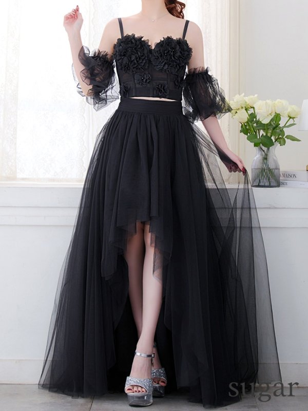 ブラック モデル:羽澄まり 身長:158cm 着用サイズ:8号(Sサイズ)