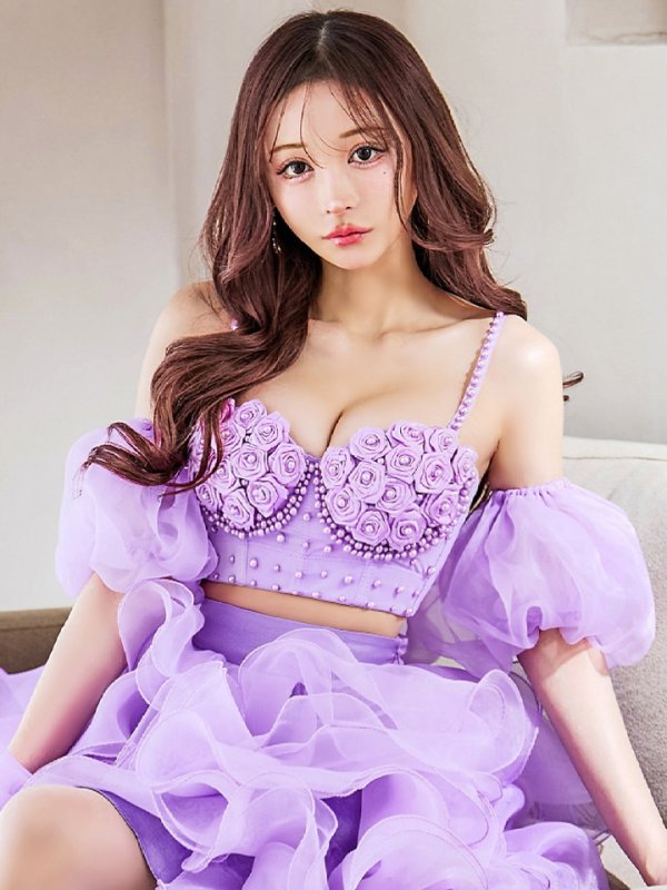 ラベンダー　モデル：真優川咲　身長：158cm　着用サイズ：8号(Sサイズ)