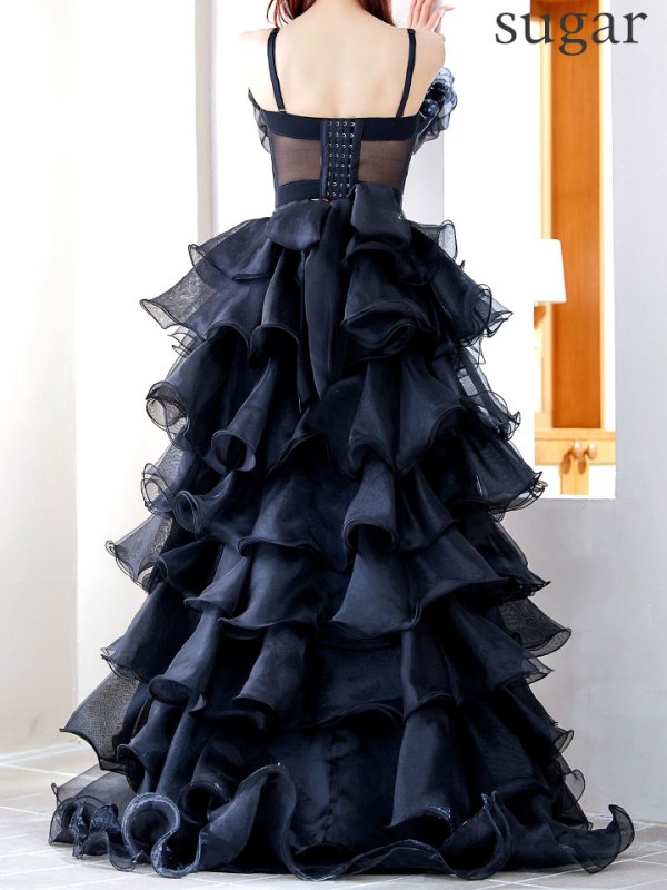 ブラック　モデル：真優川咲　身長：158cm　着用サイズ：Sサイズ