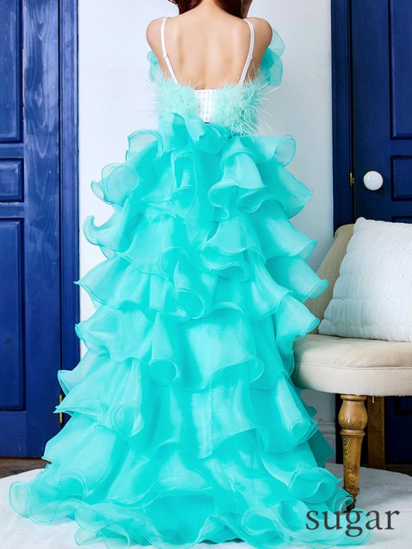 ミントキャンディー モデル:真優川咲 身長:158cm 着用サイズ:8号(Sサイズ)