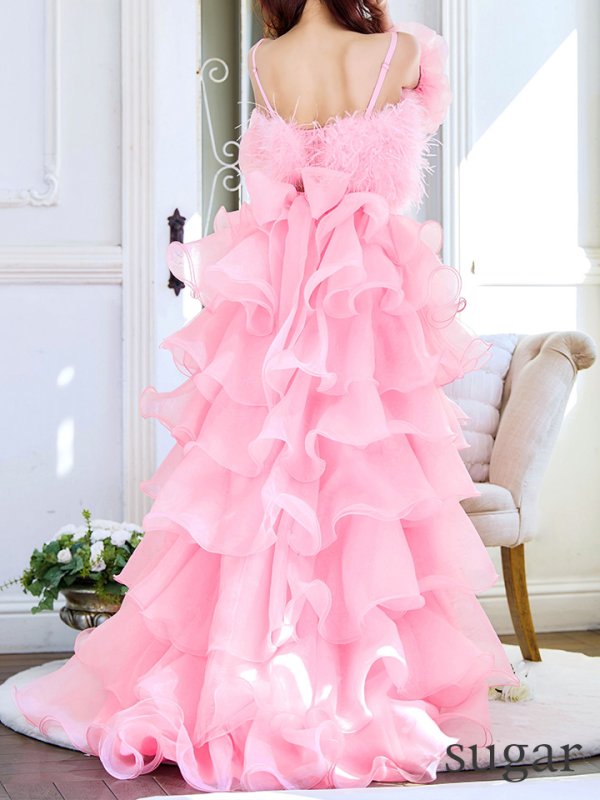 スイートピンク モデル:真優川咲 身長:158cm 着用サイズ:8号(Sサイズ)