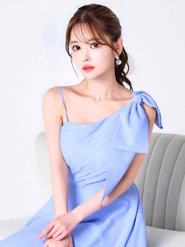 パウダーブルー　モデル：ゆめ　身長：160cm　着用サイズ：Sサイズ