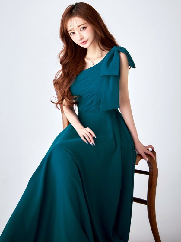 ティールL　モデル：真優川咲　身長：158cm　着用サイズ：Sサイズ