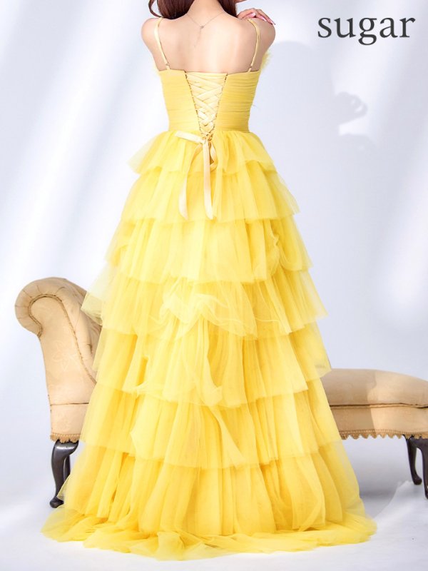 バナナ モデル：真優川咲　身長：158cm　着用サイズ：8号(Sサイズ)