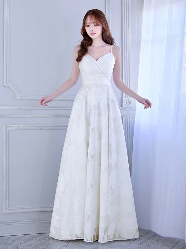 アイボリー モデル：ゆめ　身長：160cm　着用サイズ：8号(Sサイズ