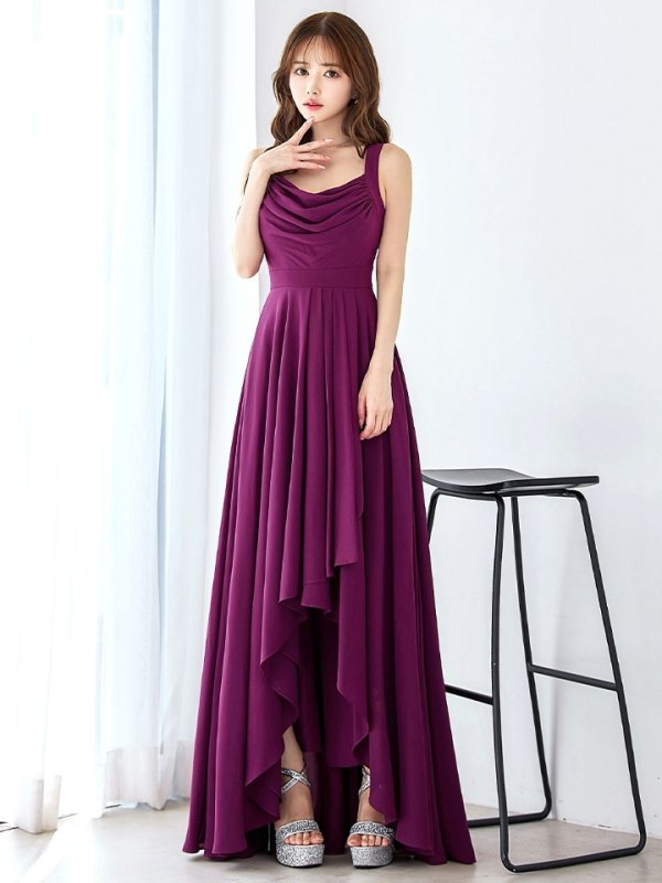 バーガンディー モデル：ゆめ　身長：160cm　着用サイズ：8号(Sサイズ)