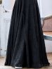 ブラック モデル：真優川咲　身長：158cm　着用サイズ：8号(Sサイズ)