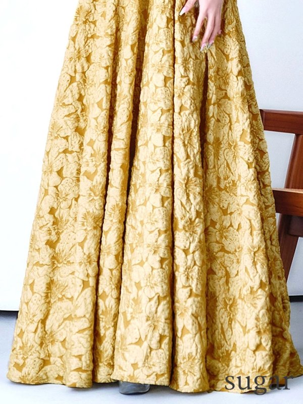 セイロンイエロー モデル：真優川咲　身長：158cm　着用サイズ：8号(Sサイズ)