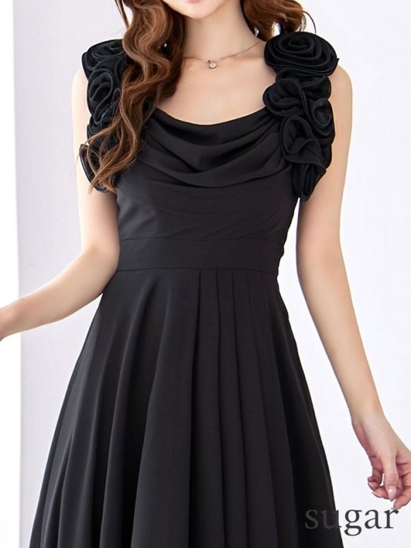 ブラック モデル：ゆめ　身長：160cm　着用サイズ：8号(Sサイズ)