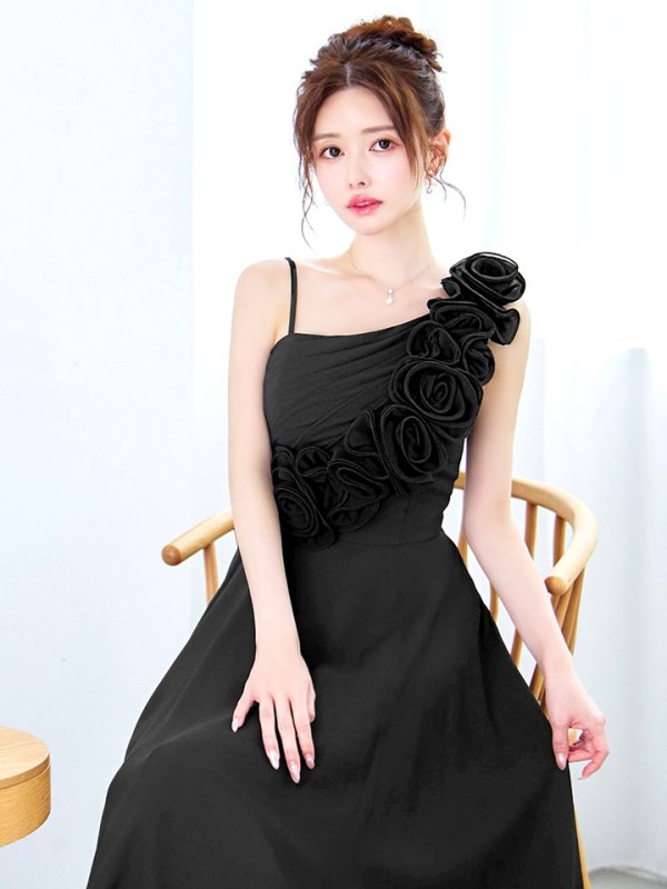 ブラック モデル：ゆめ　身長：160cm　着用サイズ：8号(Sサイズ)