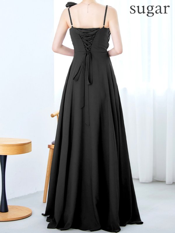 ブラック モデル：ゆめ　身長：160cm　着用サイズ：8号(Sサイズ)