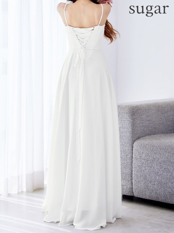 アイボリー モデル：真優川咲　身長：158cm　着用サイズ：8号(Sサイズ)