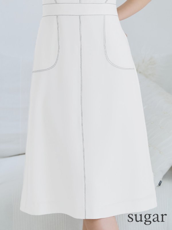 ホワイト　モデル：阿部なつき　身長160cm　着用サイズ：Sサイズ