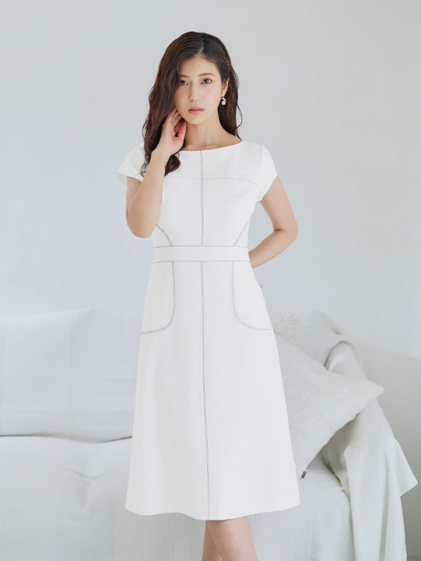 ホワイト　モデル：阿部なつき　身長160cm　着用サイズ：Sサイズ