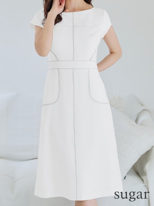 ホワイト　モデル：阿部なつき　身長160cm　着用サイズ：Sサイズ