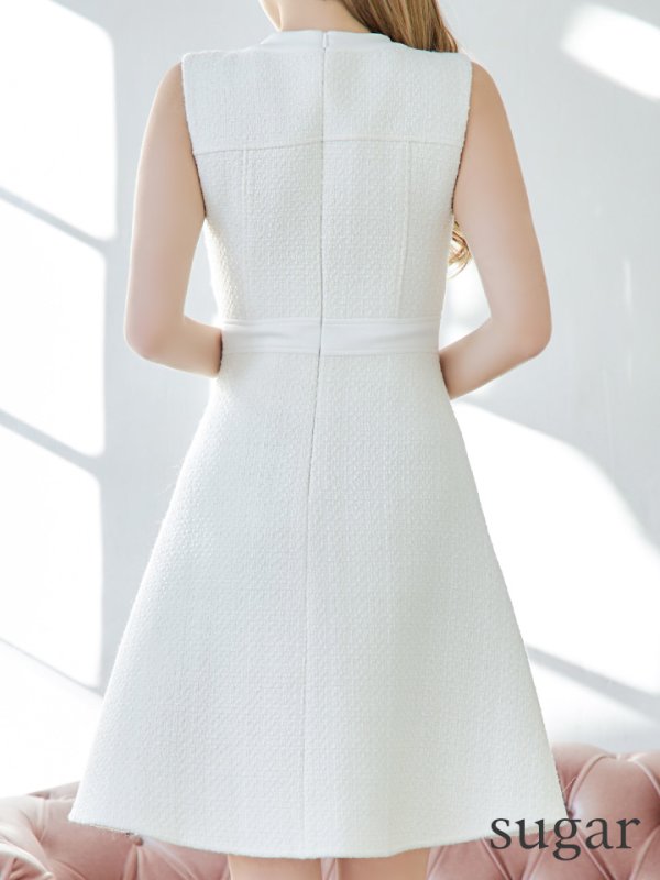 ホワイト モデル:ぴょな 身長:160cm 着用サイズ:Sサイズ