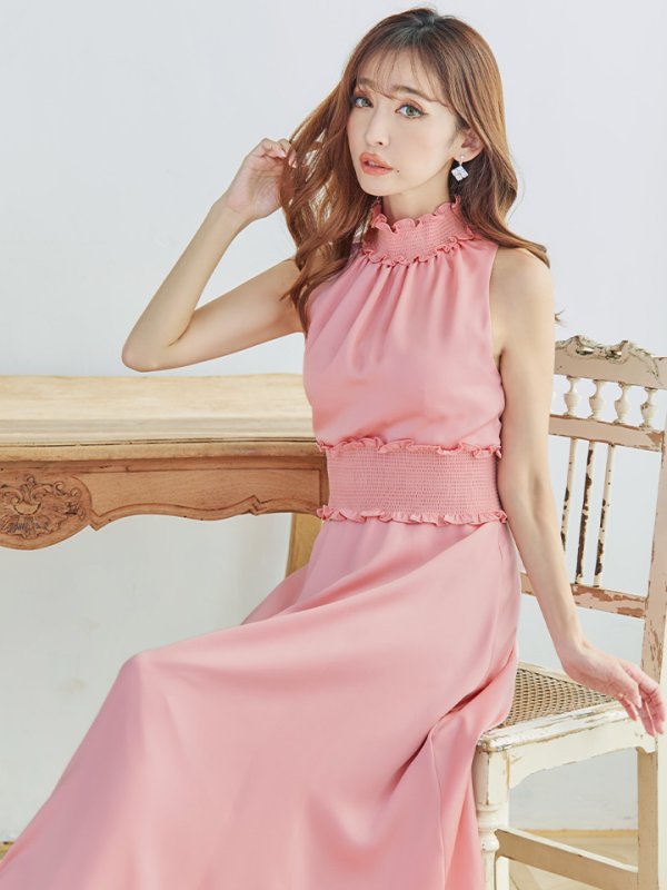 ピンク モデル:杉山佳那恵 身長:158cm 着用サイズ:5号(XSサイズ)