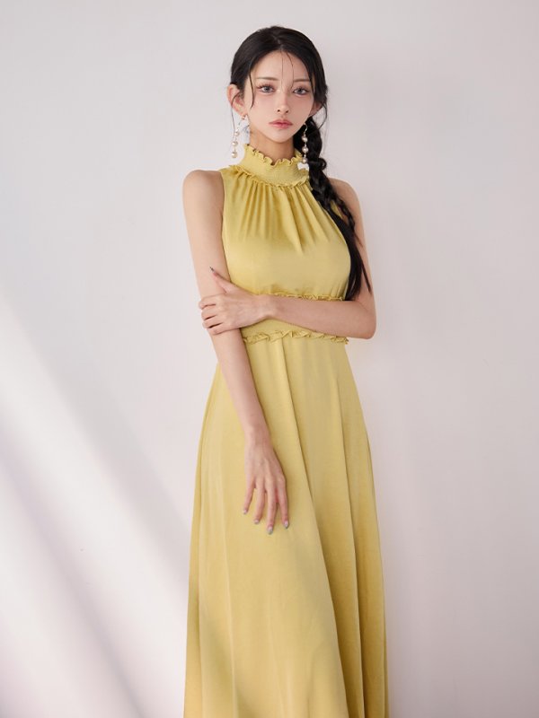 イエロー モデル：まおちゃる　身長：158cm　着用サイズ：7号(Sサイズ)