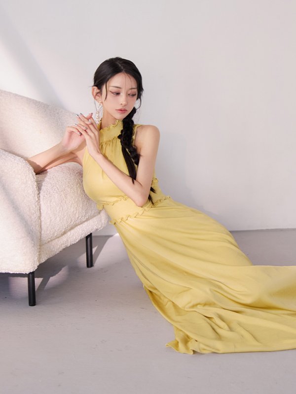 イエロー モデル：まおちゃる　身長：158cm　着用サイズ：7号(Sサイズ)