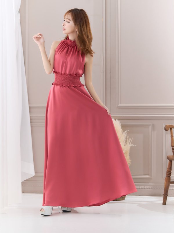 レッド モデル:杉山佳那恵 身長:158cm 着用サイズ:5号(XSサイズ)