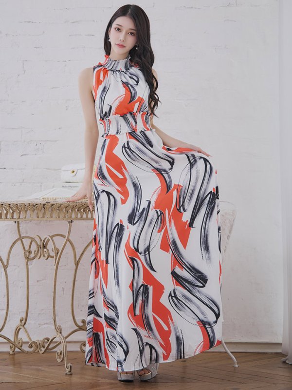 レッドxブラック モデル:ゆりお 身長:165cm 着用サイズ:7号(Sサイズ)