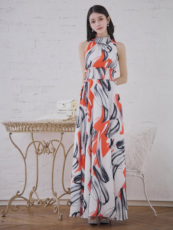 レッドxブラック モデル:ゆりお 身長:165cm 着用サイズ:7号(Sサイズ)