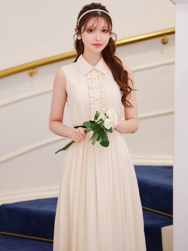 アイボリー モデル:桜伊みやこ 身長:168cm:7号(Sサイズ)