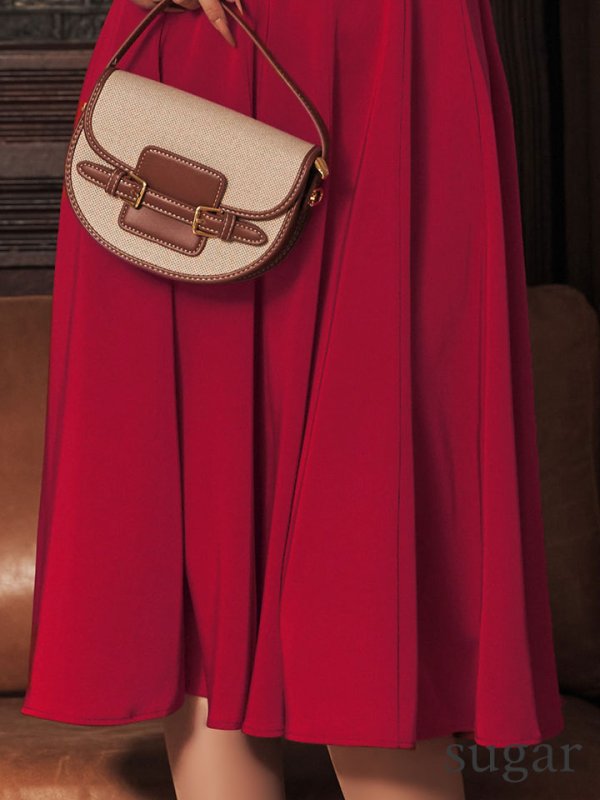 ワインレッド　モデル：ゆりお　身長：165cm　着用サイズ：7号(Sサイズ)