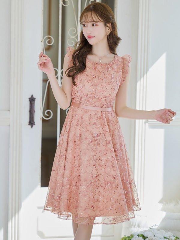 ピンク モデル:ゆめ 身長:160cm 着用サイズ:5号(XSサイズ)