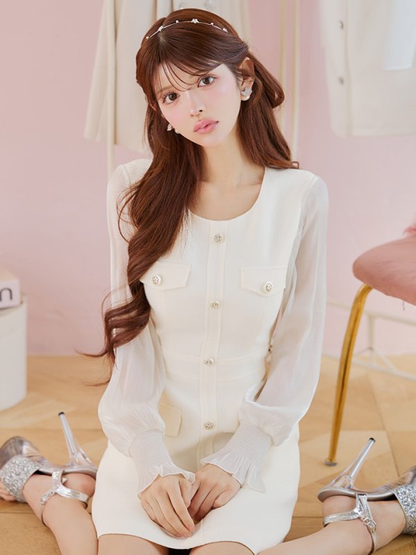 アイボリー モデル:まりん 身長:164cm 着用サイズ:7号(Sサイズ)