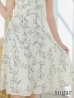 ホワイトxブラック　モデル：明日花キララ　身長162cm　着用サイズ：７号(Sサイズ)着用