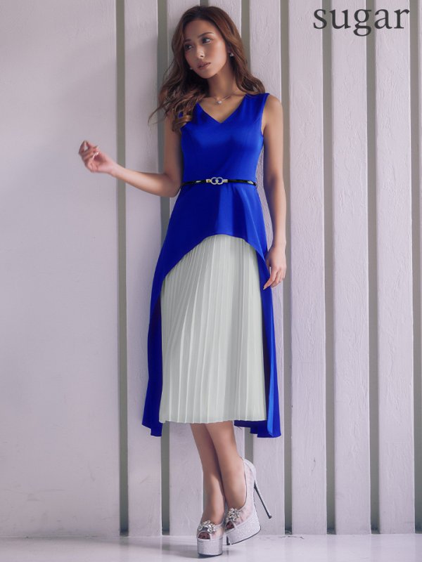 ロイヤルブルーxホワイト　モデル：カレン　身長：165cm　着用サイズ：7号(Sサイズ)