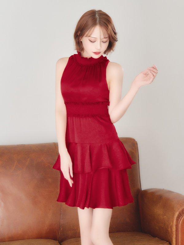 レッド　モデル：れみれみ　身長：163cm　着用サイズ：7号(Sサイズ)