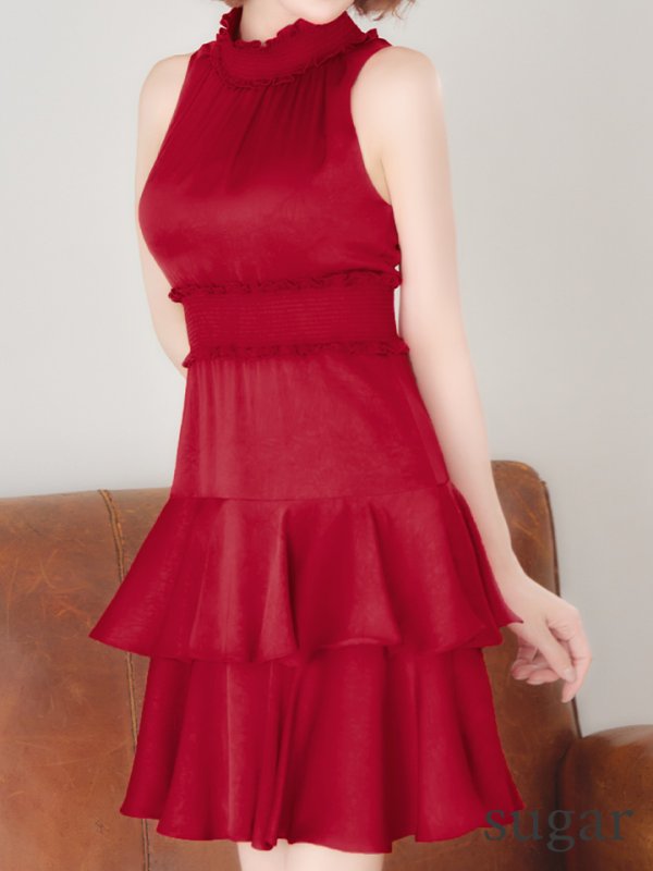 レッド　モデル：れみれみ　身長：163cm　着用サイズ：7号(Sサイズ)