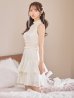 ホワイト　モデル：にじほ　身長：160cm　着用サイズ：7号(Sサイズ)