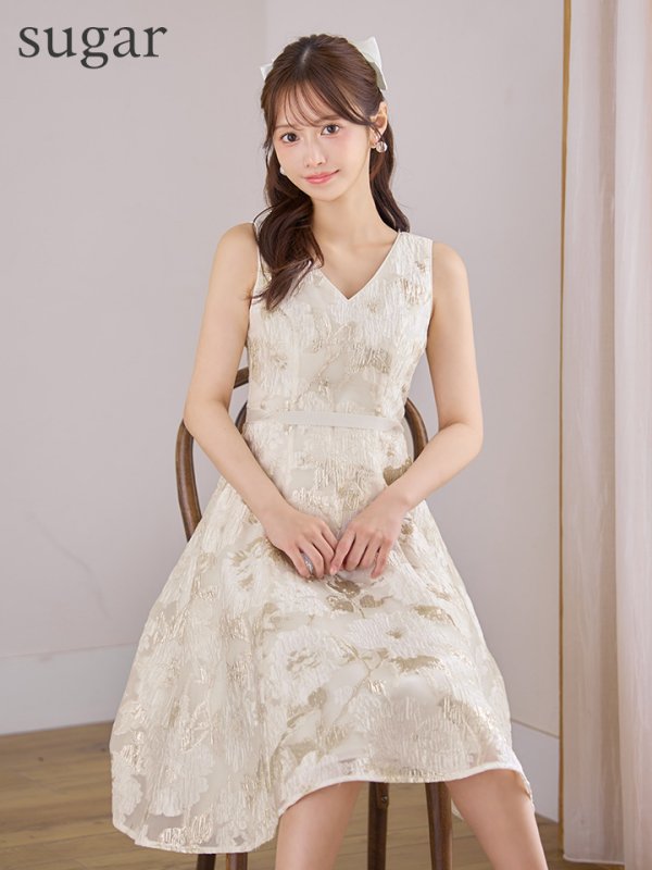 アイボリー モデル:にじほ 身長:160cm 着用サイズ:7号(Sサイズ)